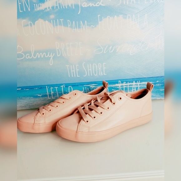 Shoes - Women's Sneakers 🌸👑
